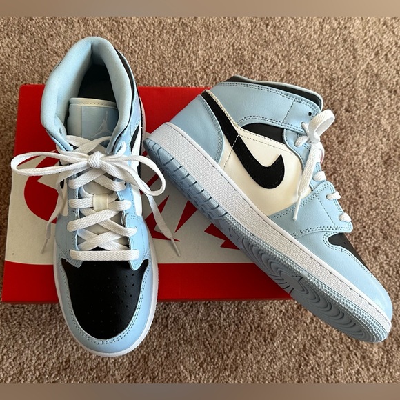 Nike Air Jordan 1 Mid ‘Ice Blue’ Black White - Picture 2 of 9